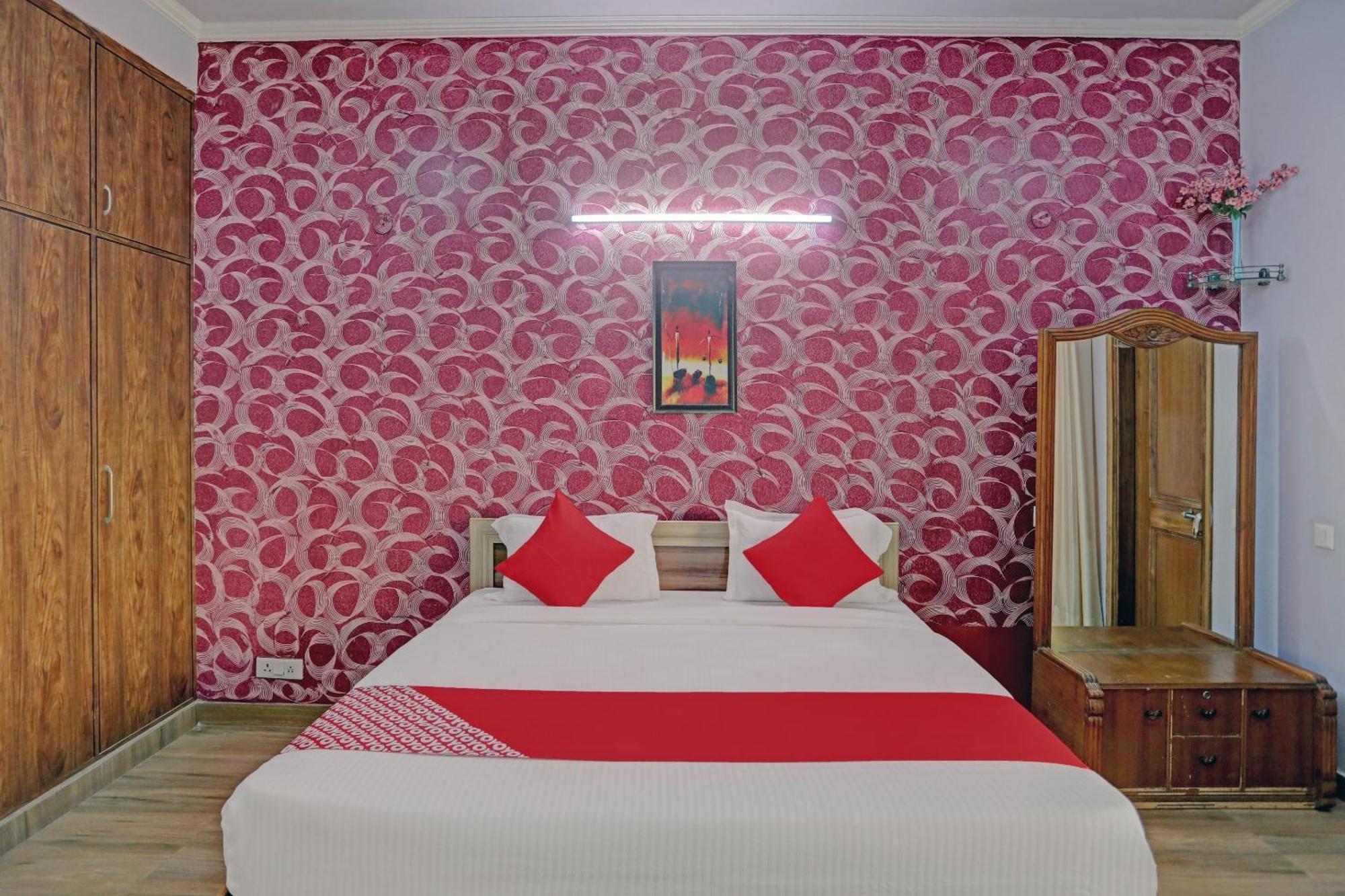 Hotel O Stay 130 Noida Eksteriør billede